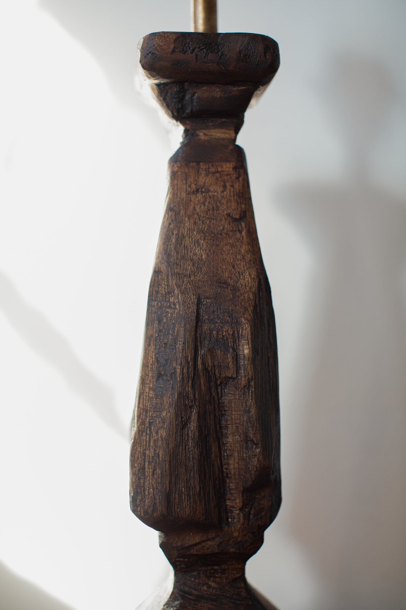 Handcarved Lamp 02