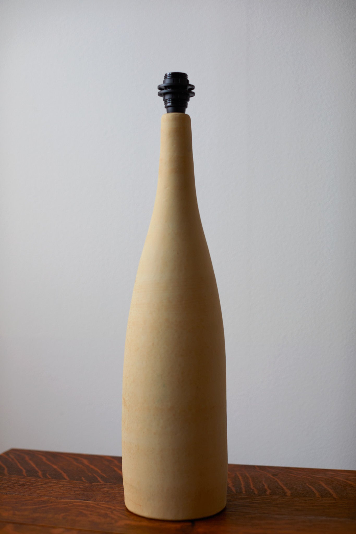 Beige vintage ceramic lamp base